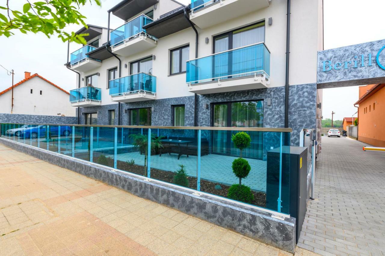 Berill Suites Sárvár Exterior foto